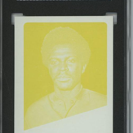 1972 Topps #27 Charlie Davis 9 card progressive proof. 27a