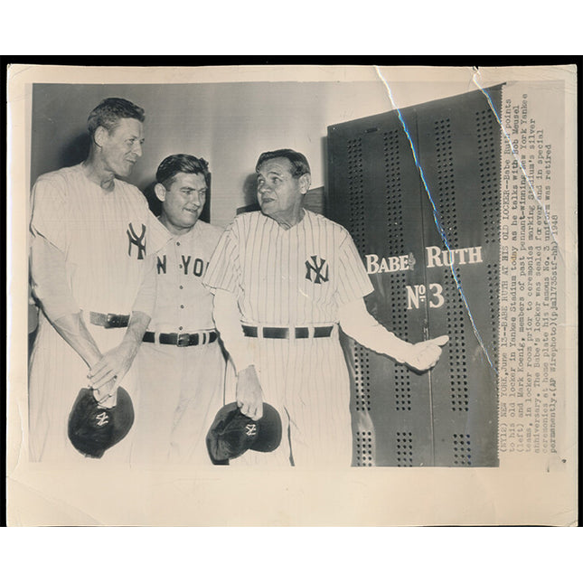 1948 Babe Ruth Wire Photo with Bob Meusel and Mark Konig at his old locker VG
