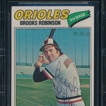 1977 Topps Baseball #285 Brooks Robinson Autographed Beckett Authentic p03190