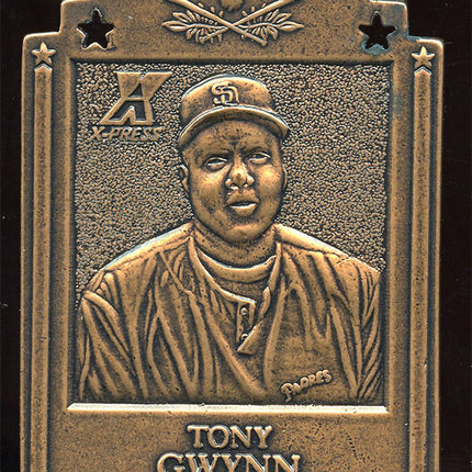 A clean heavy metal card of the legendary tony Gwynn.