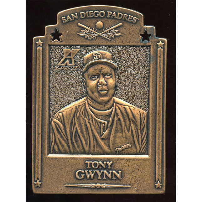A clean heavy metal card of the legendary tony Gwynn.